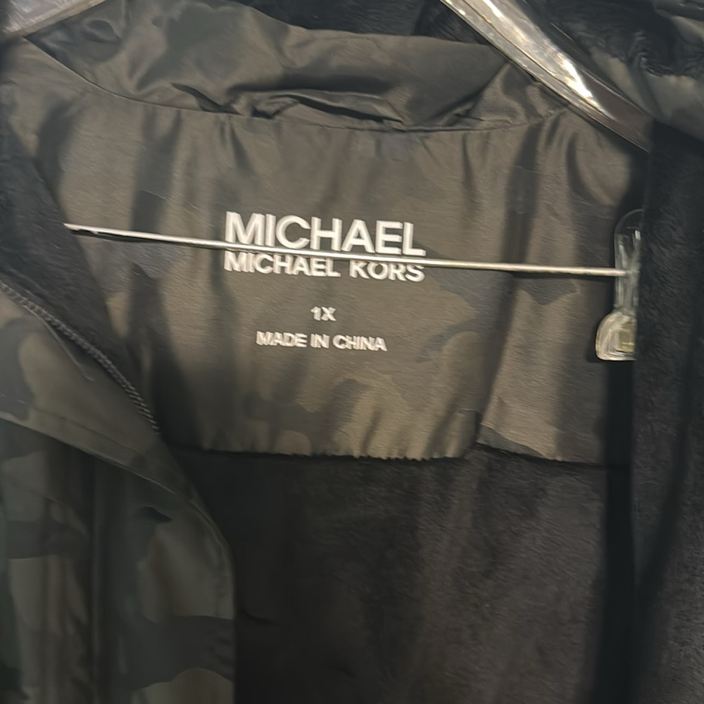 Women's Micheal Kor’s Black/green Hooded Raincoat ~XL/1X - Picture 6 of 7